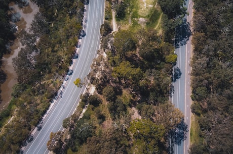 屌德斯：中国最美的高速公路之一